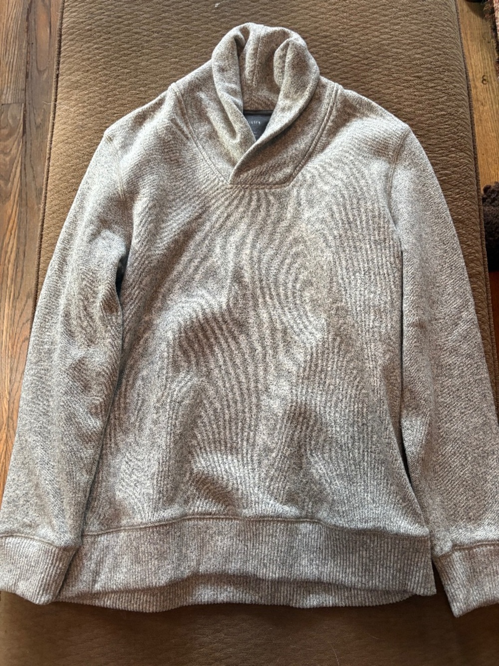 Van Heusen Sweater - Men’s M